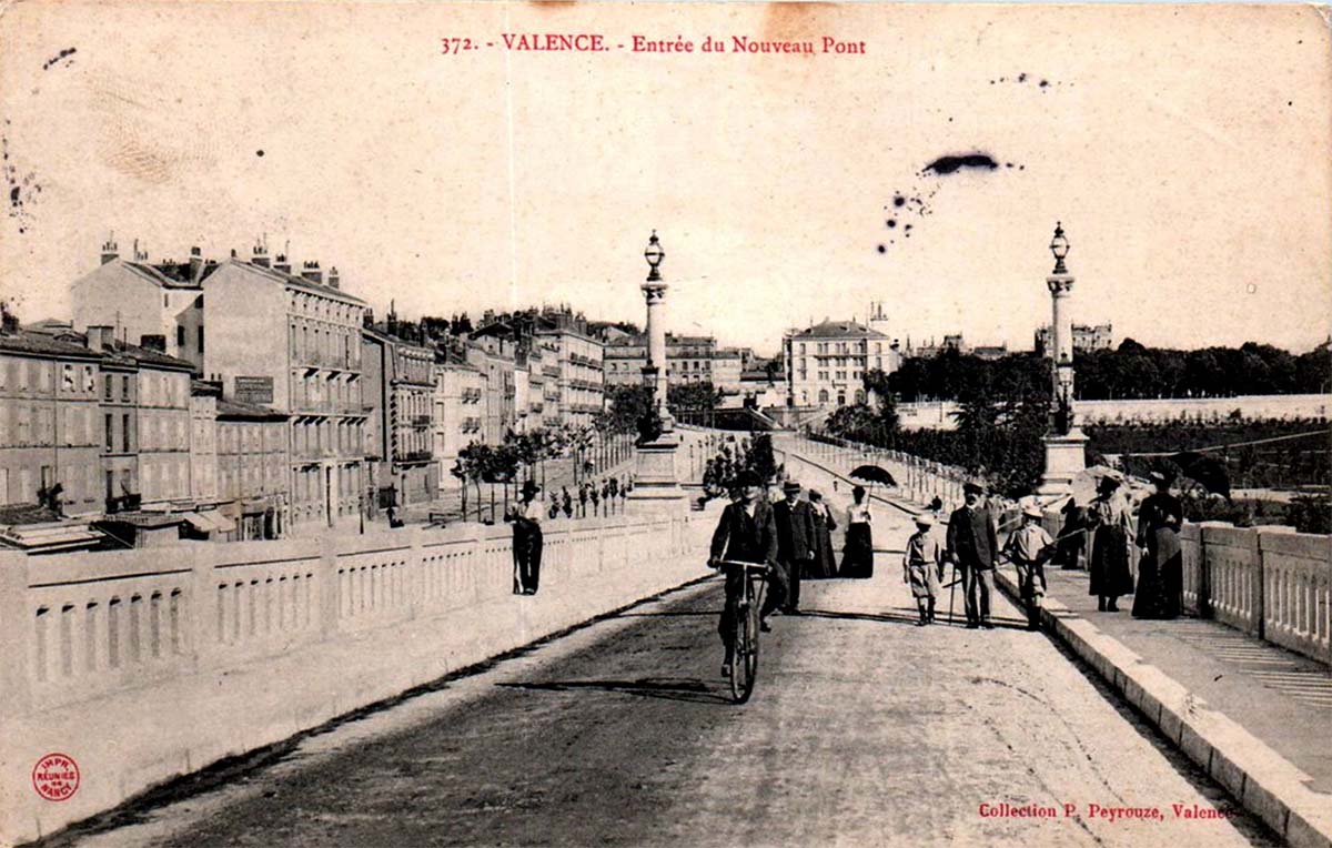 Valence. Entrée du Nouveau Pont