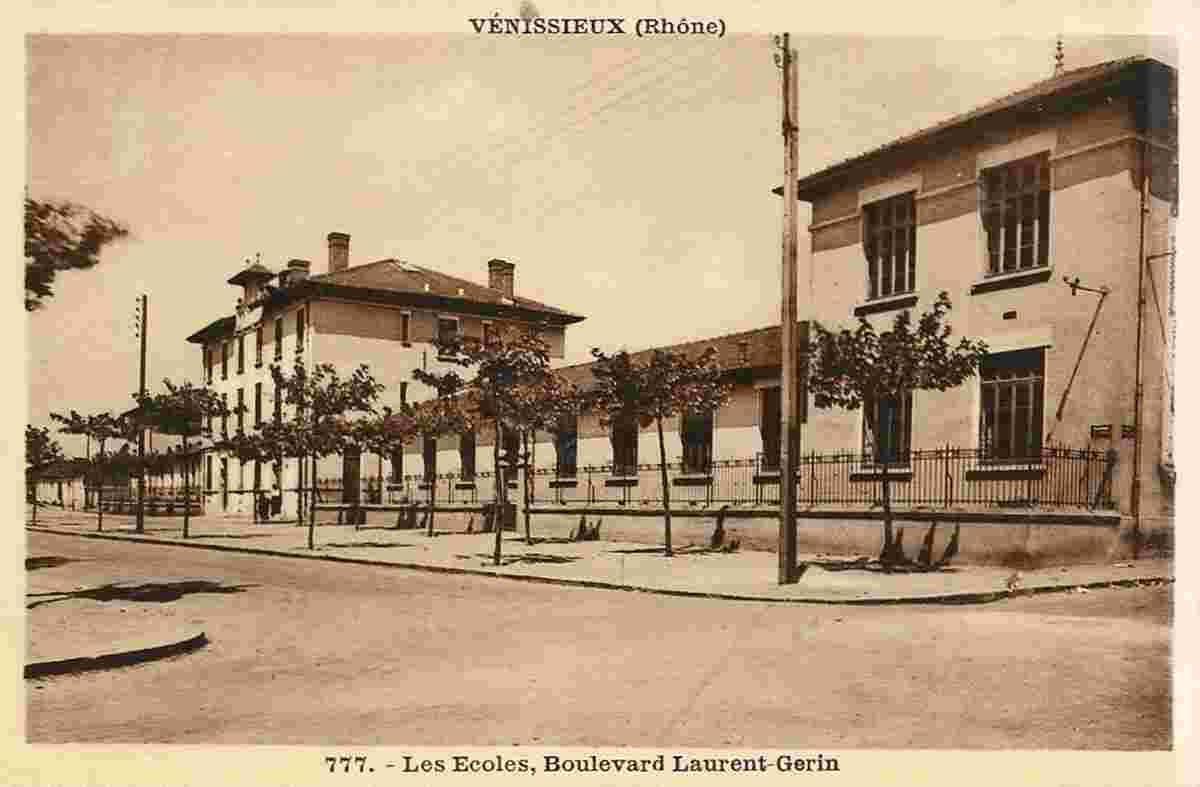 Venissieux. Les Ecoles sur Boulevard Laurent-Gerin, 1937