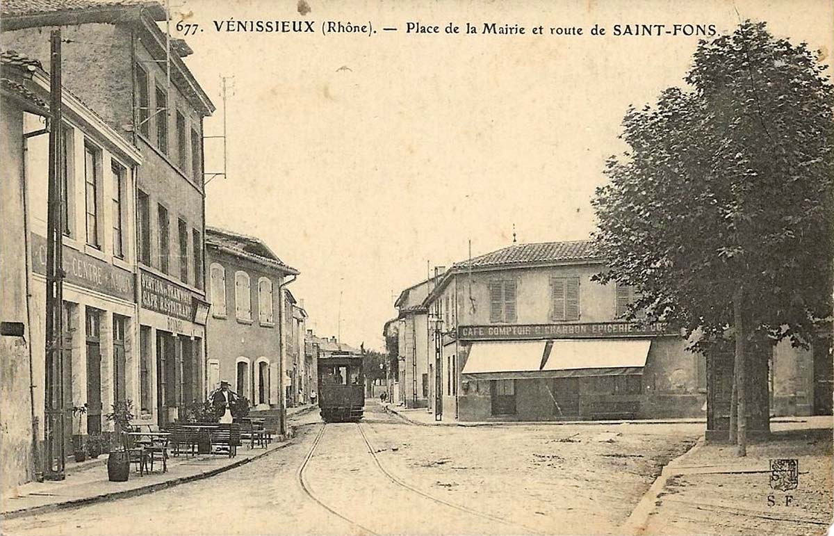 Venissieux. Place de la Mairie et Route de Saint Fons, 1905