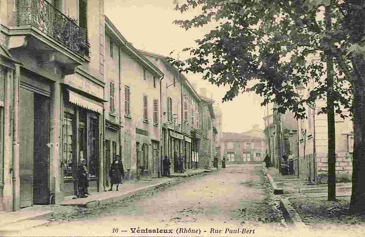 Venissieux. Rue Paul Bert