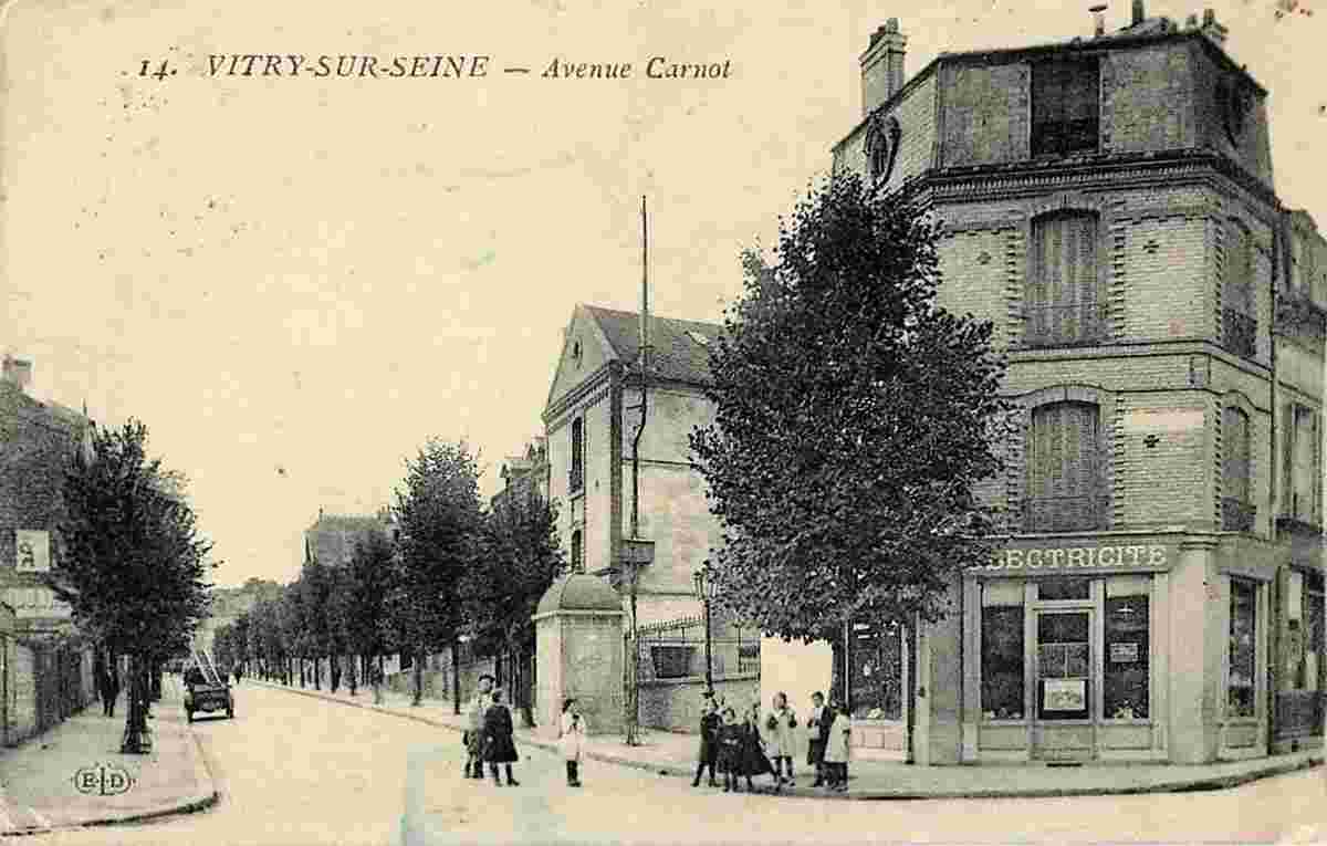 Vitry-sur-Seine. Avenue Carnot